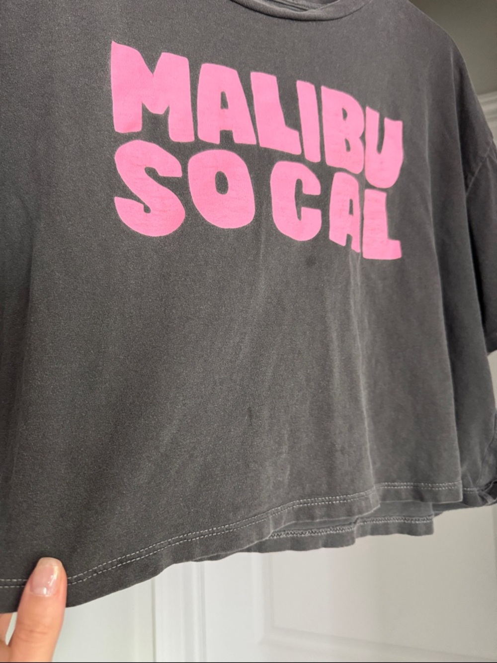 VICI Malibu So Cal Black Crop Tee with Pink Graphic print - Picture 5 of 7